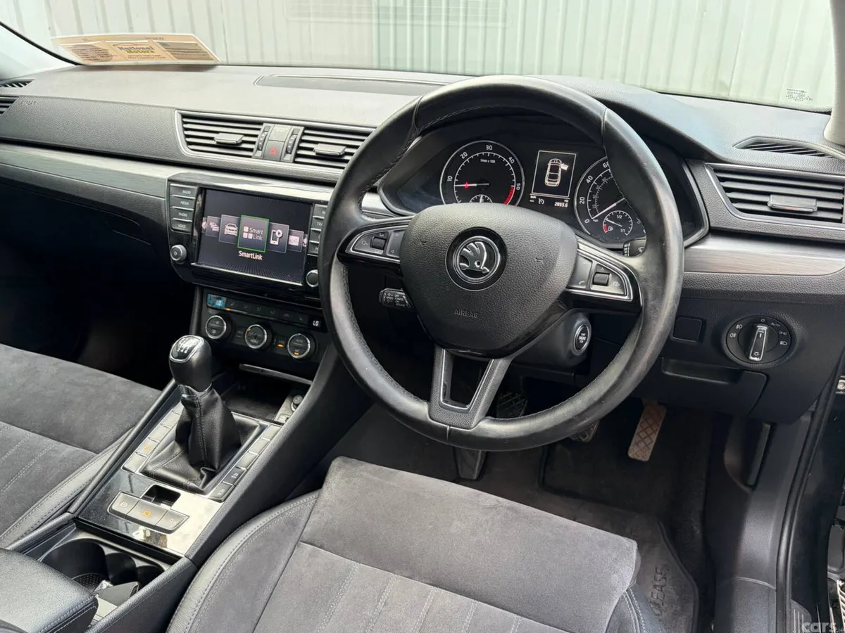 Skoda Superb Saloon, Diesel, 2017, Black