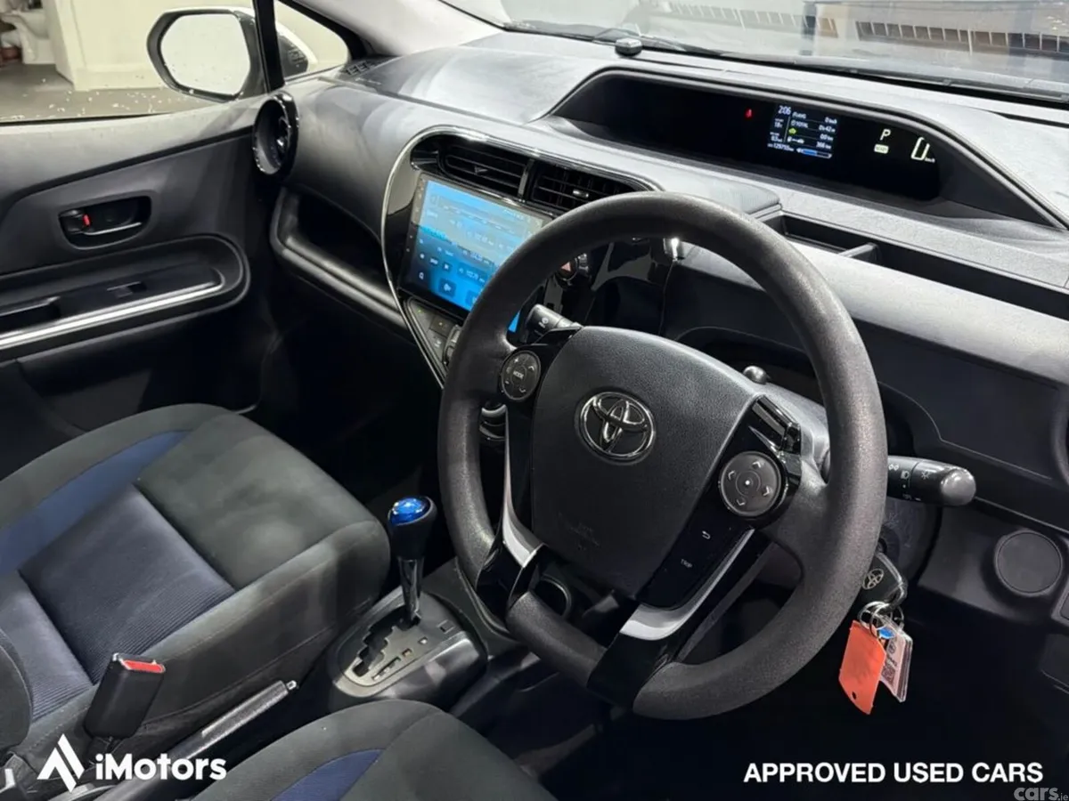 Toyota Aqua Hatchback, Petrol Hybrid, 2021, White