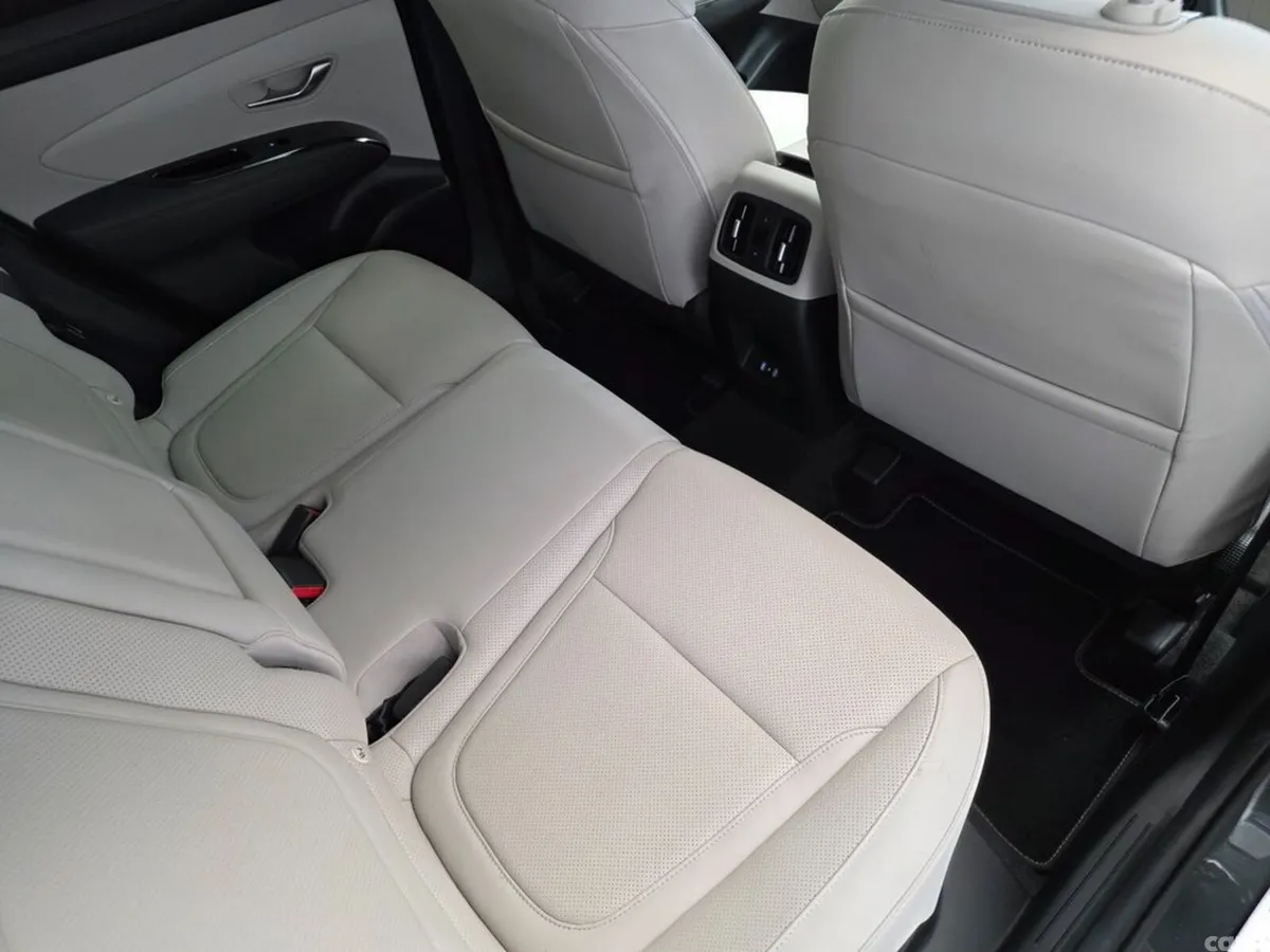 Hyundai Tucson MPV, Diesel, 2025, Green