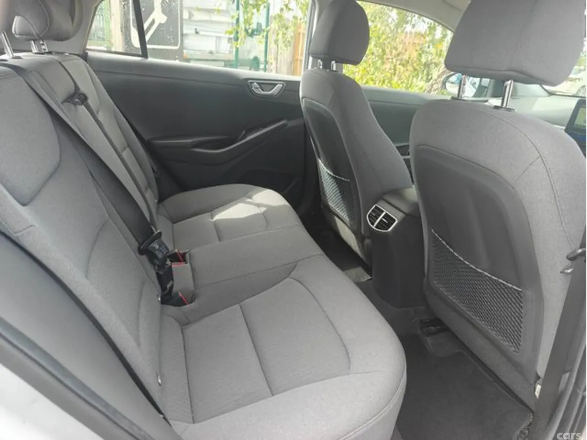 Hyundai IONIQ Hatchback, Electric, 2021, Silver
