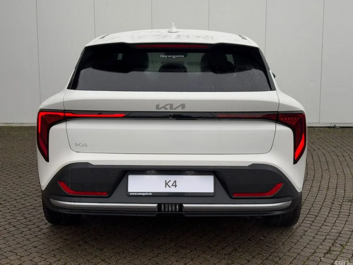 Kia K4 Hatchback, Petrol, 2026, White