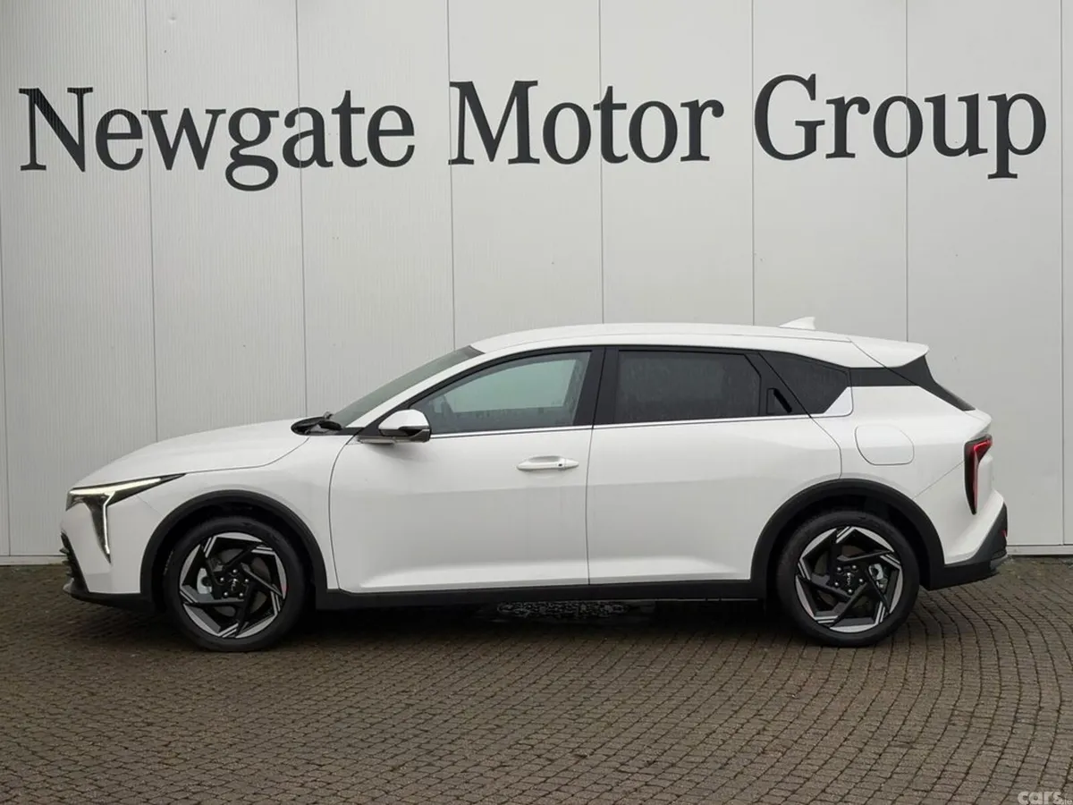 Kia K4 Hatchback, Petrol, 2026, White