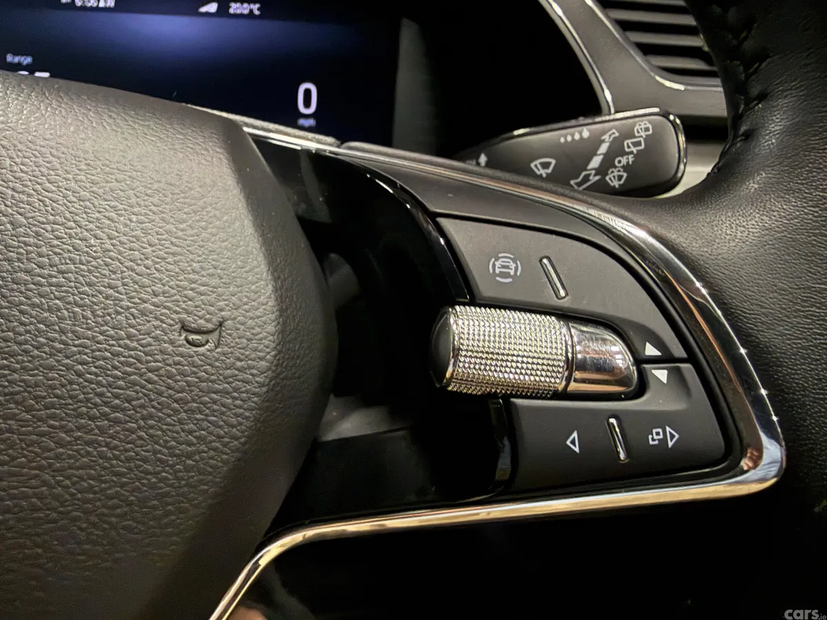 Skoda Superb Estate, Petrol Plug-in Hybrid, 2023, Grey