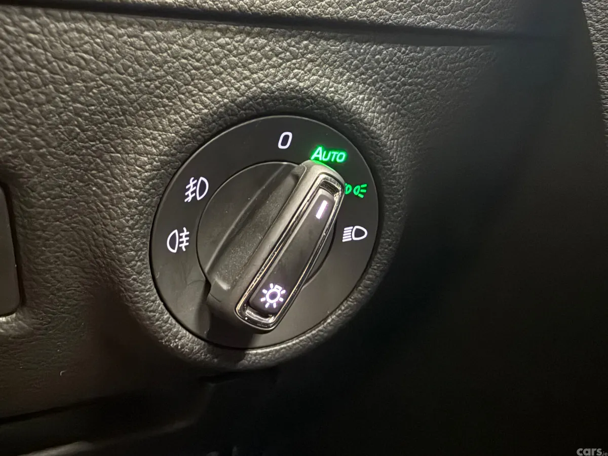 Skoda Superb Estate, Petrol Plug-in Hybrid, 2023, Grey