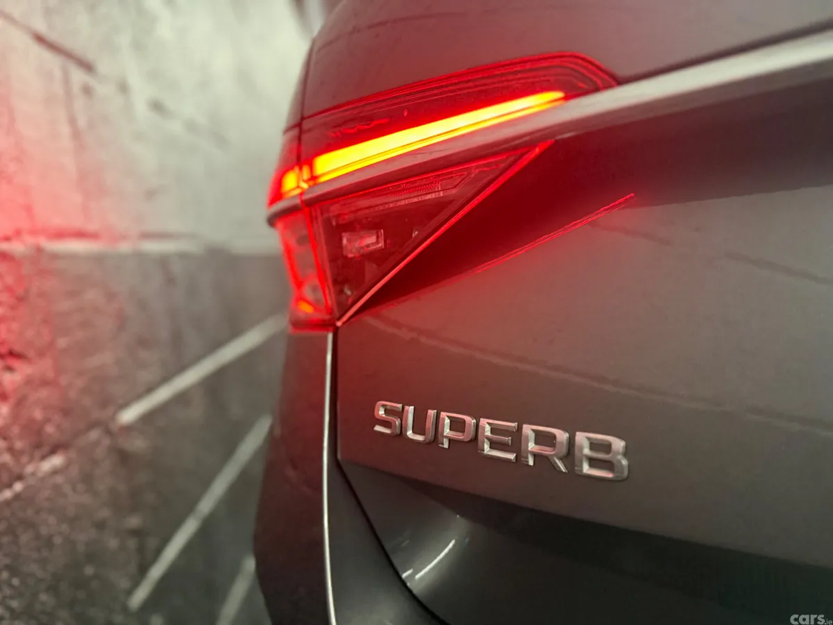 Skoda Superb Estate, Petrol Plug-in Hybrid, 2023, Grey