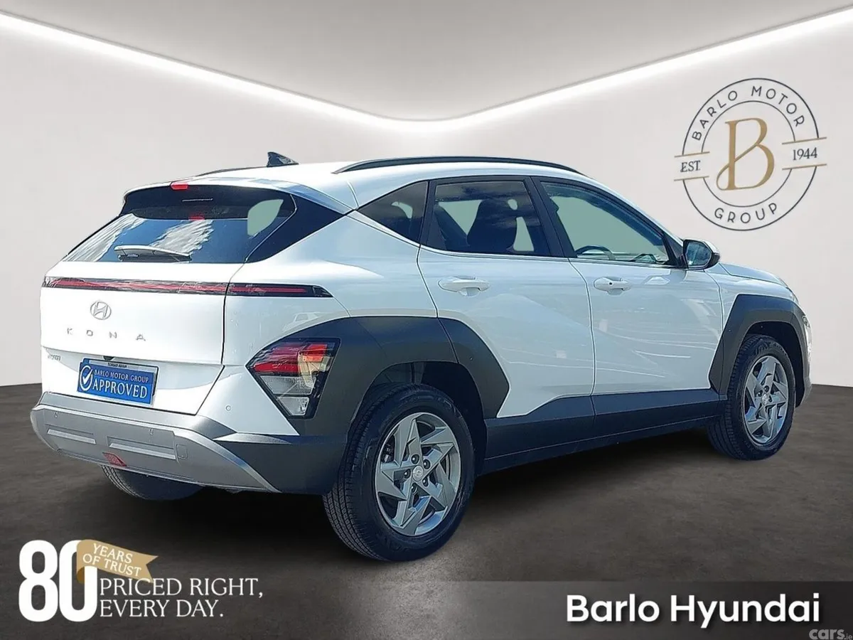 Hyundai KONA MPV, Petrol, 2026, White