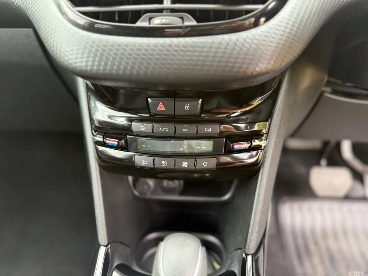 Peugeot 2008 SUV, Petrol, 2018, White