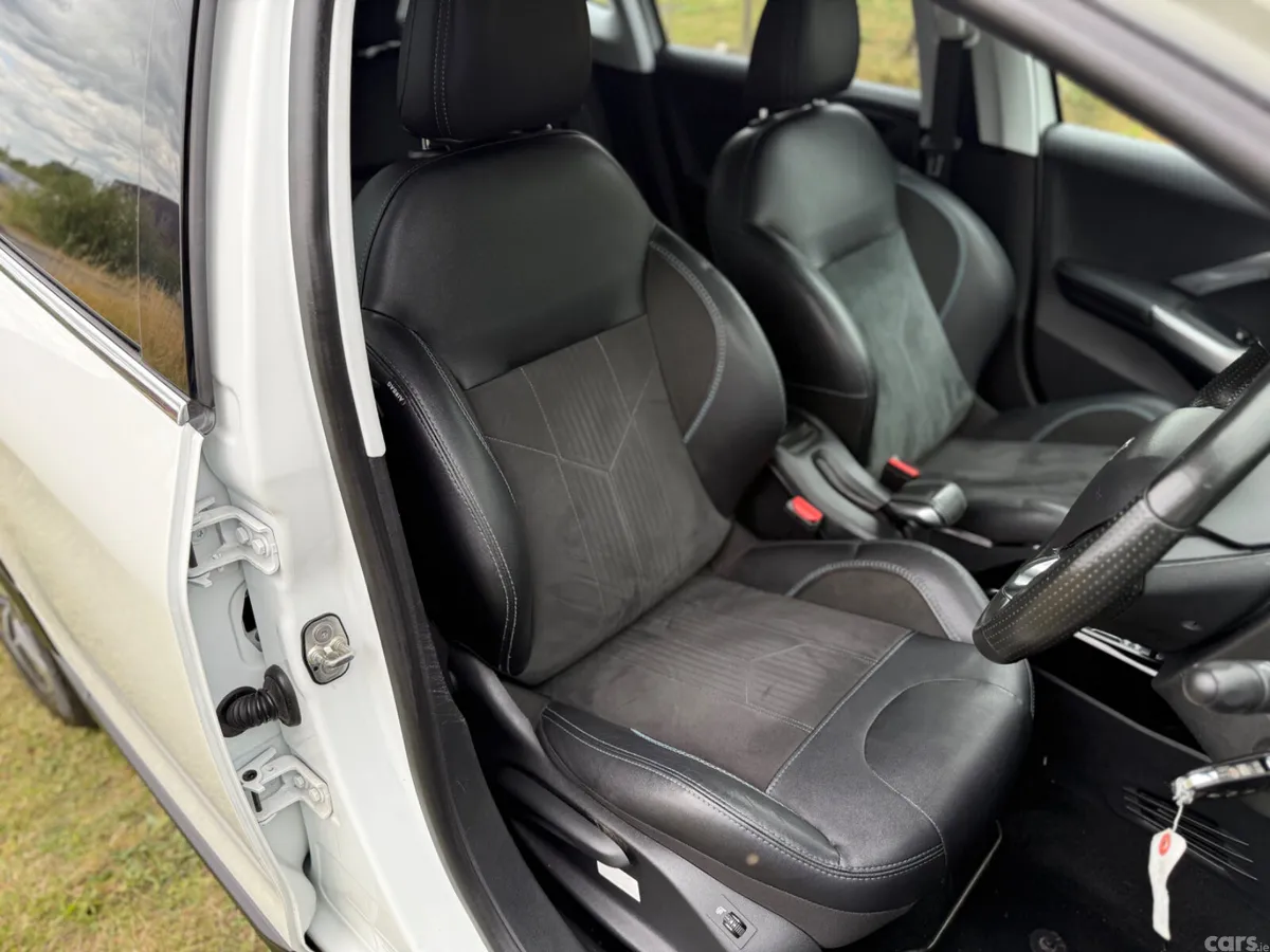Peugeot 2008 SUV, Petrol, 2018, White