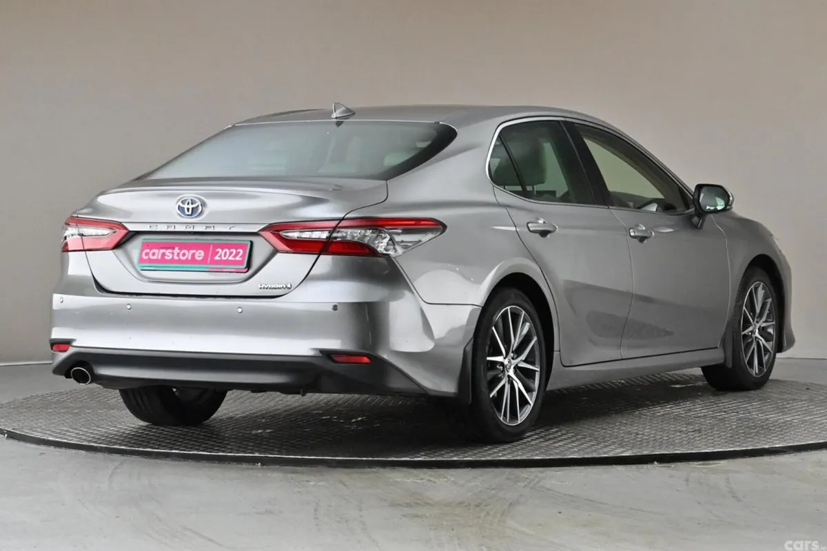 Toyota Camry Saloon, Petrol Hybrid, 2022, Grey