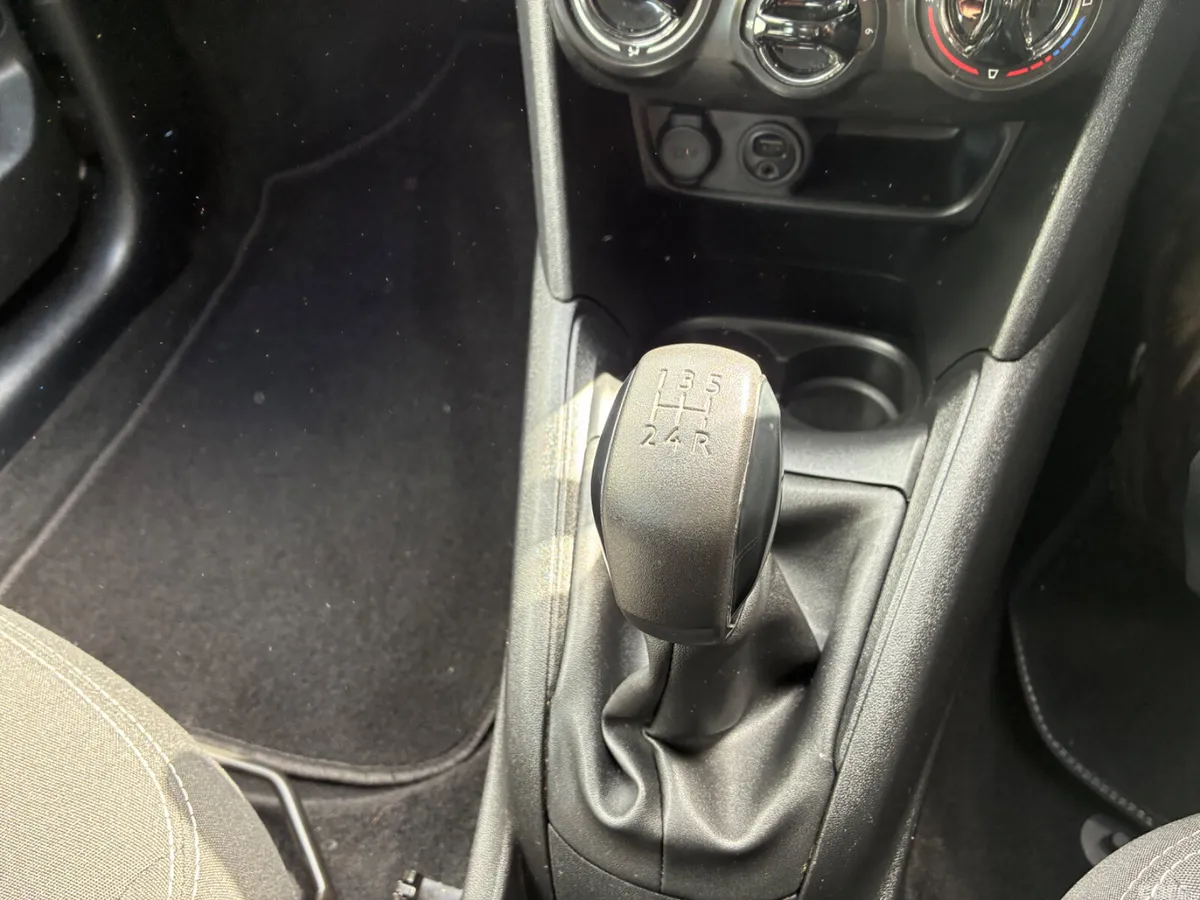 Peugeot 208 Hatchback, Diesel, 2016, Grey