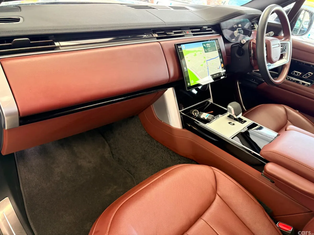 Land Rover Range Rover SUV, Petrol Plug-in Hybrid, 2025, Grey