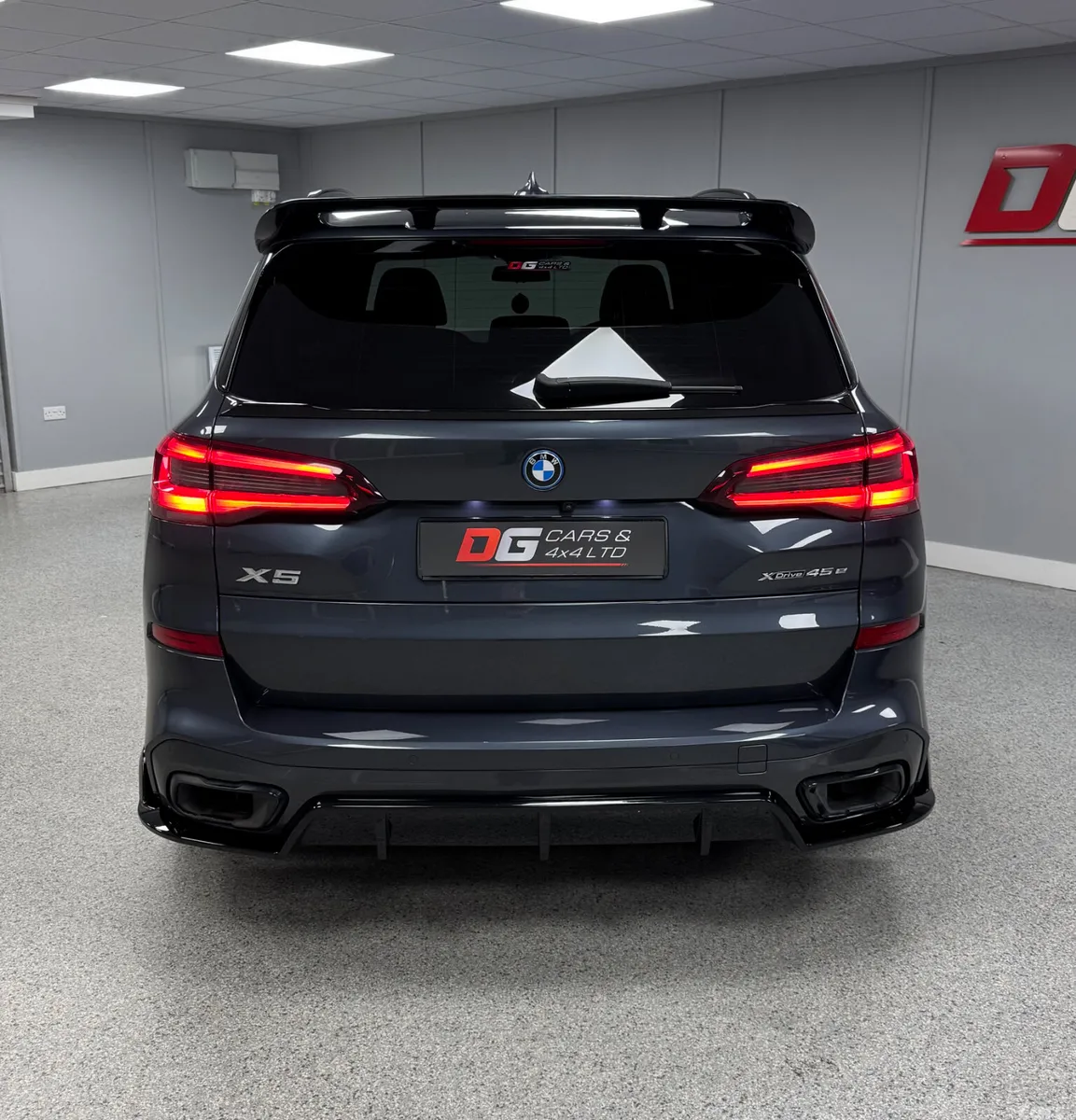 BMW X5 SUV, Petrol Hybrid, 2022, Grey