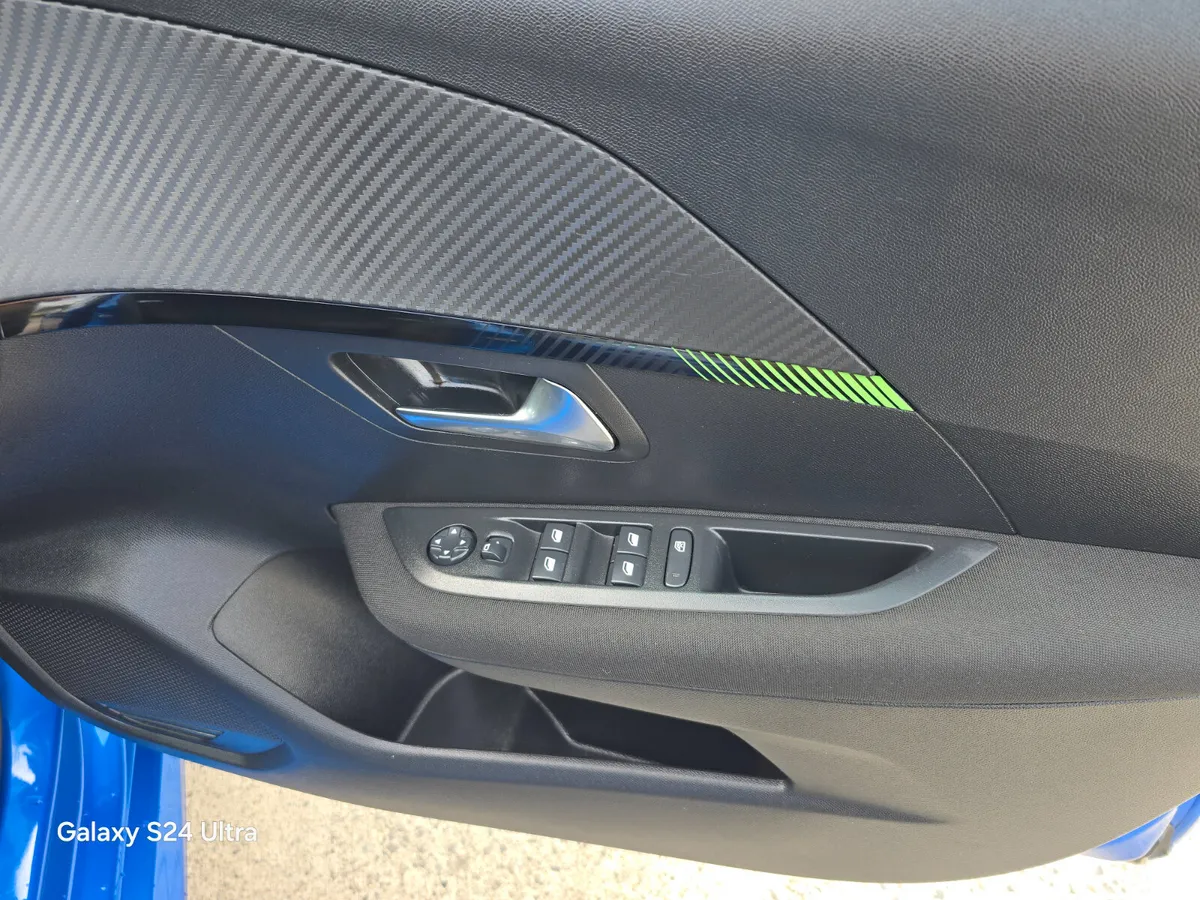 Peugeot 208 Hatchback, Petrol, 2025, Blue