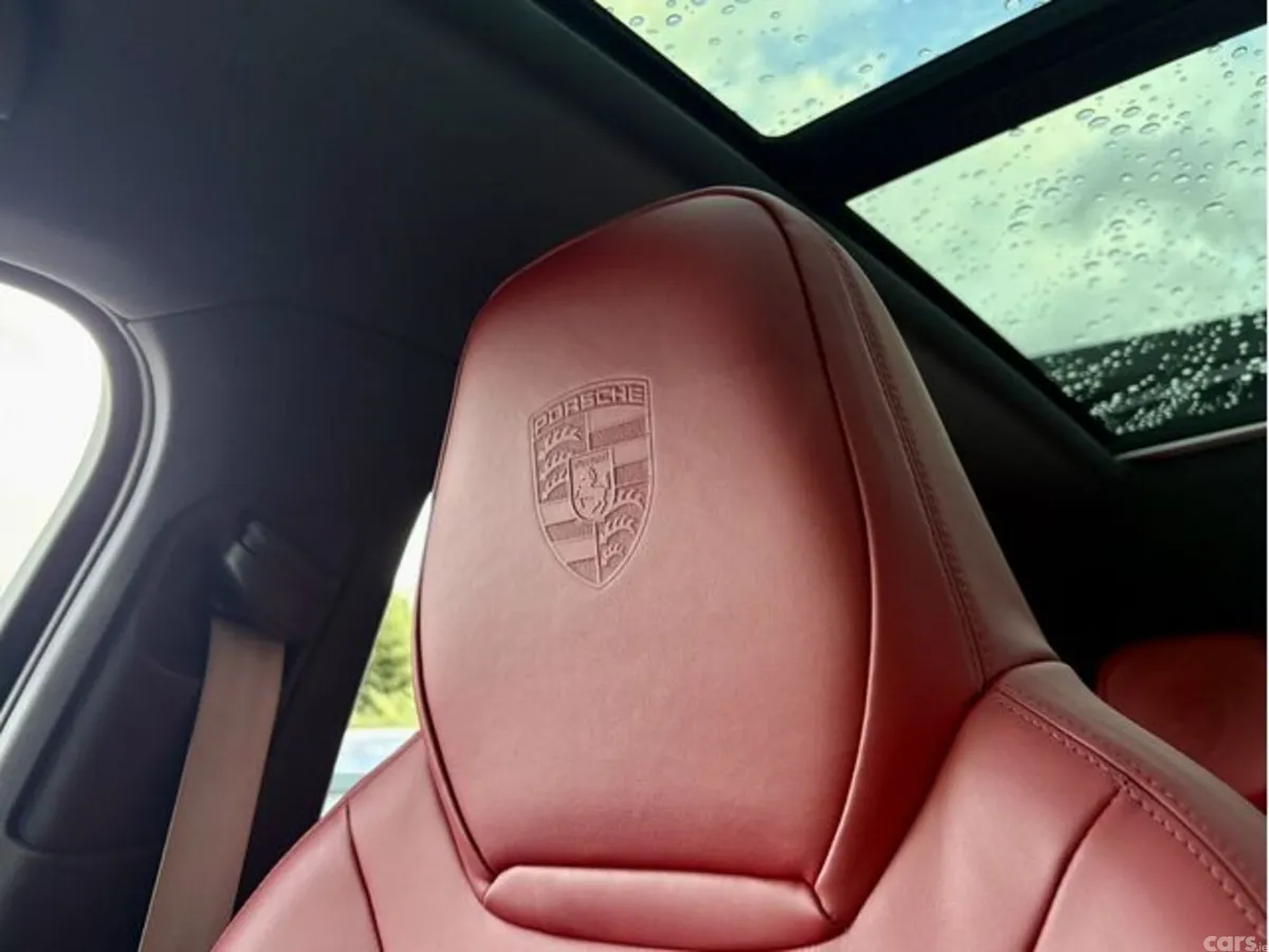 Porsche Cayenne Estate, Petrol Plug-in Hybrid, 2023, Black