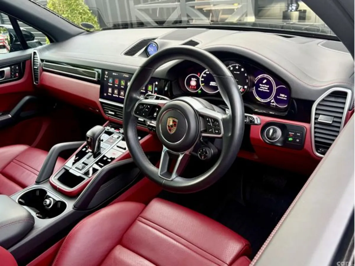 Porsche Cayenne Estate, Petrol Plug-in Hybrid, 2023, Black