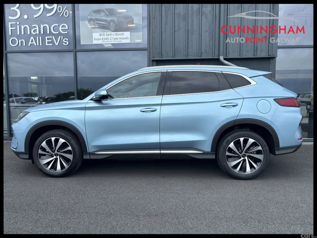 BYD SEAL U SUV, Petrol Plug-in Hybrid, 2027, Blue