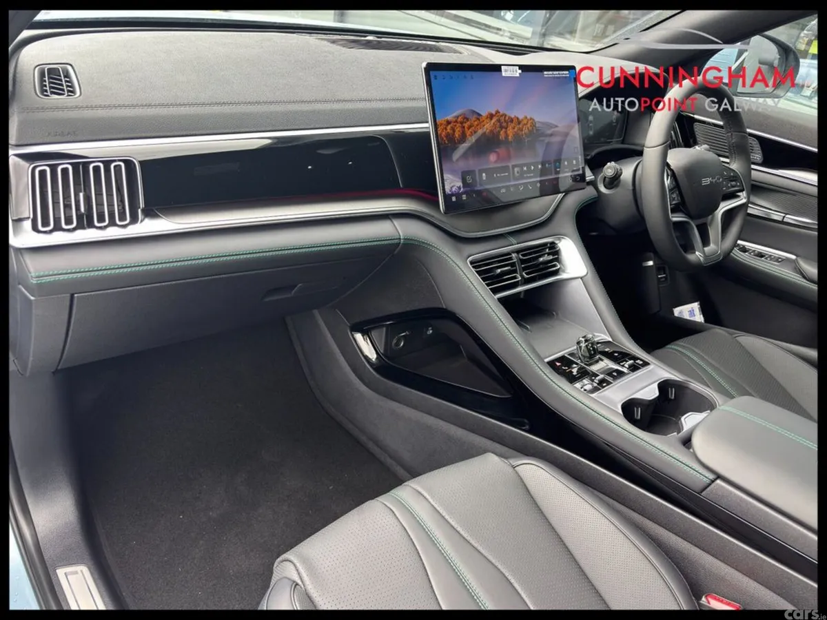 BYD SEAL U SUV, Petrol Plug-in Hybrid, 2027, Blue