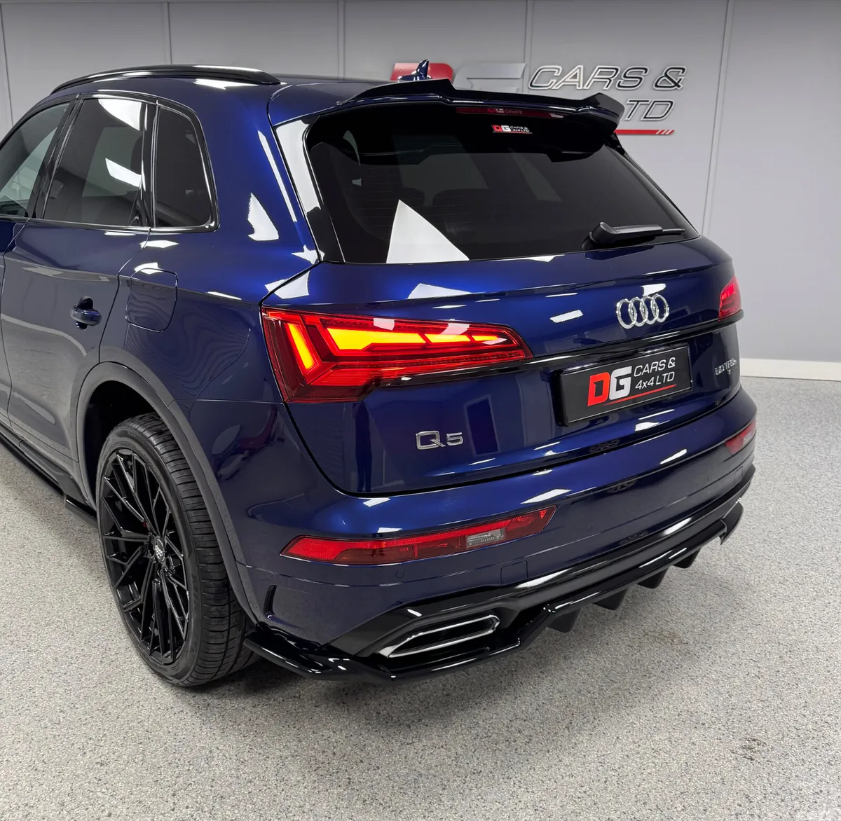 Audi Q5 SUV, Petrol Hybrid, 2023, Blue