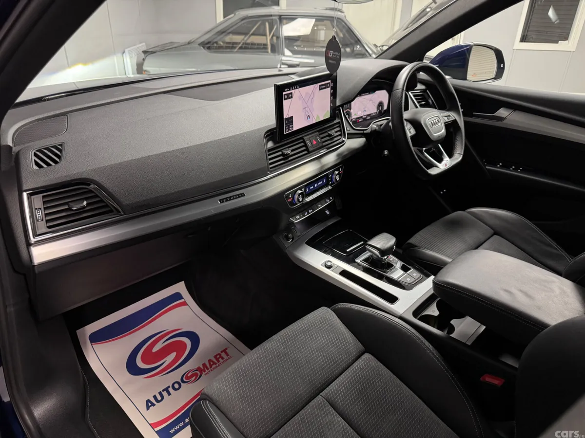 Audi Q5 SUV, Petrol Hybrid, 2023, Blue