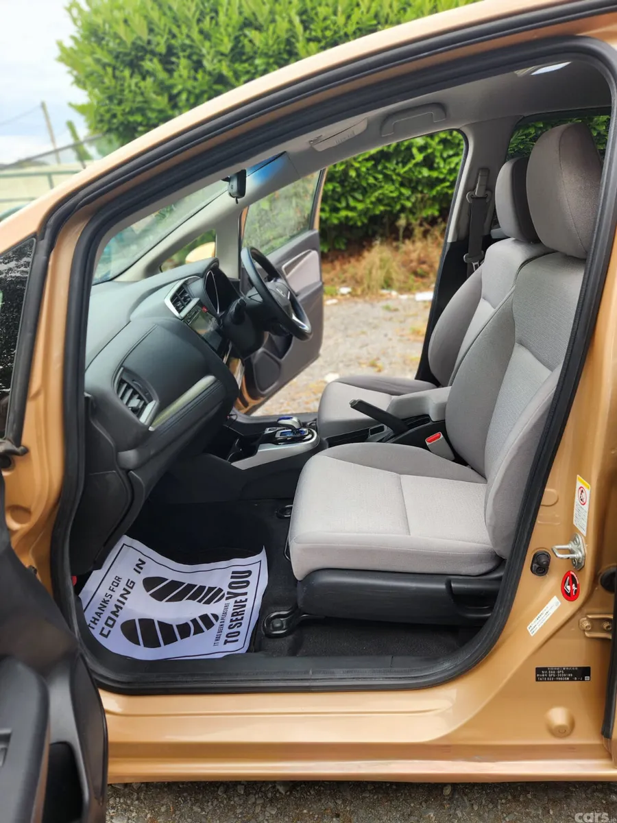 Honda Fit Hatchback, Petrol Hybrid, 2014, Gold