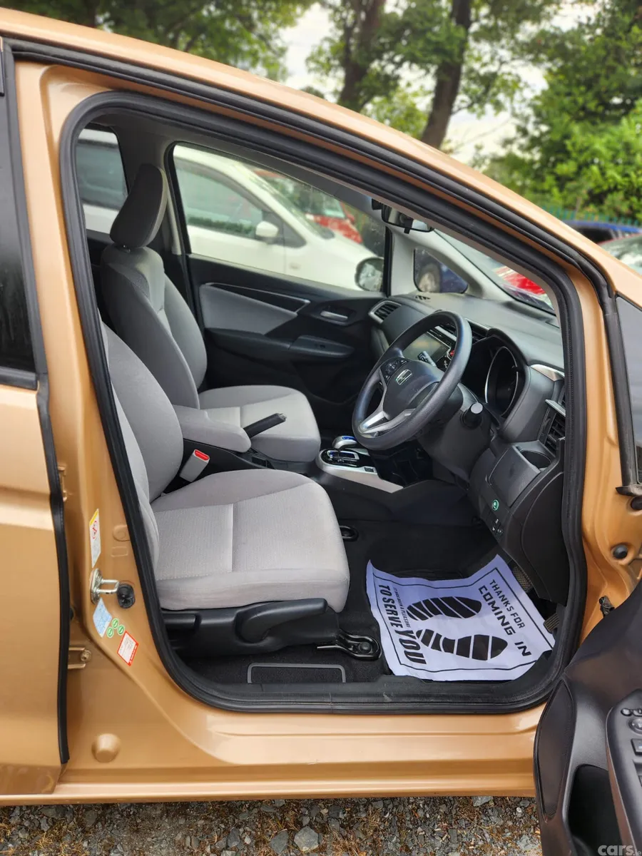 Honda Fit Hatchback, Petrol Hybrid, 2014, Gold