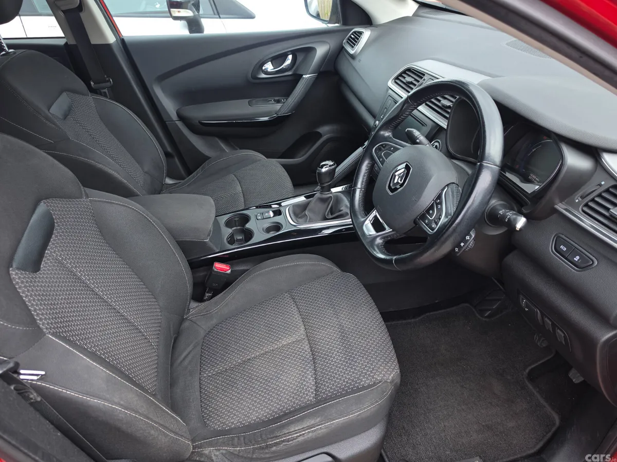 Renault Kadjar SUV, Diesel, 2017, Red