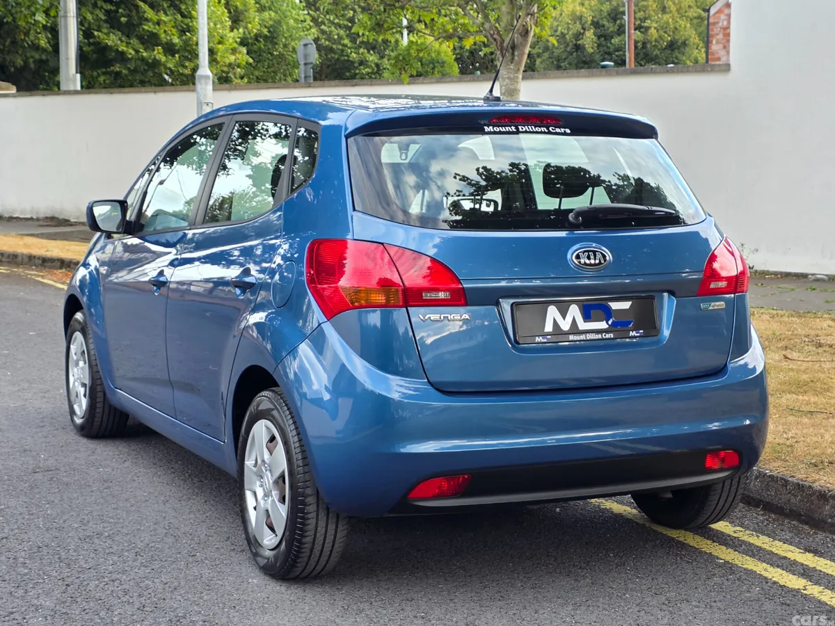 Kia Venga MPV, Petrol, 2014, Blue