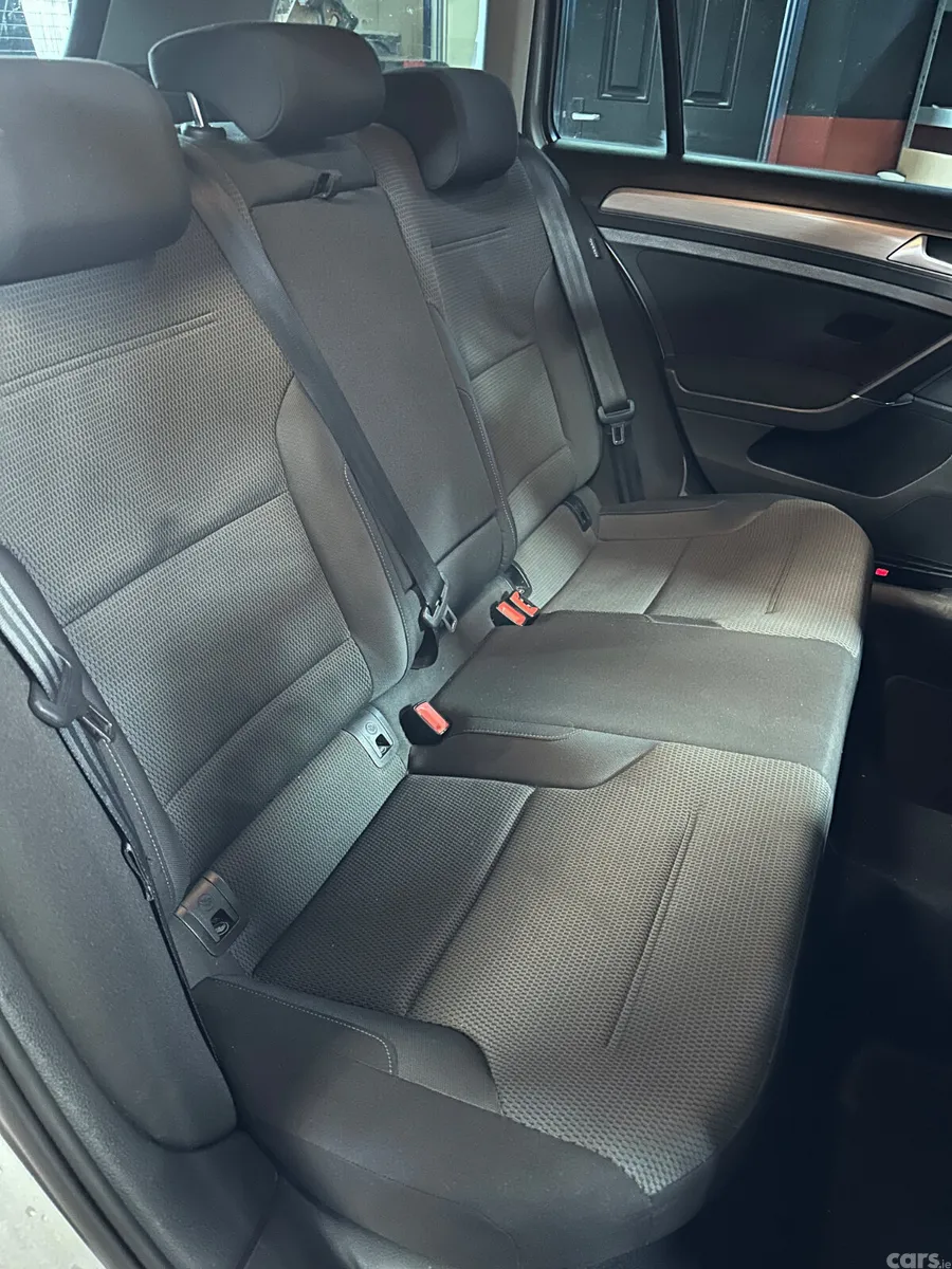 Volkswagen Golf Estate, Petrol, 2014, Silver