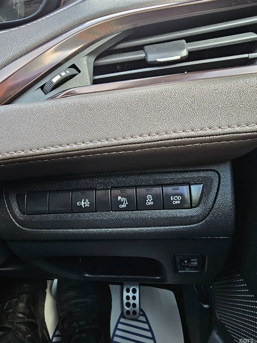 Peugeot 2008 Estate, Petrol, 2014, Grey