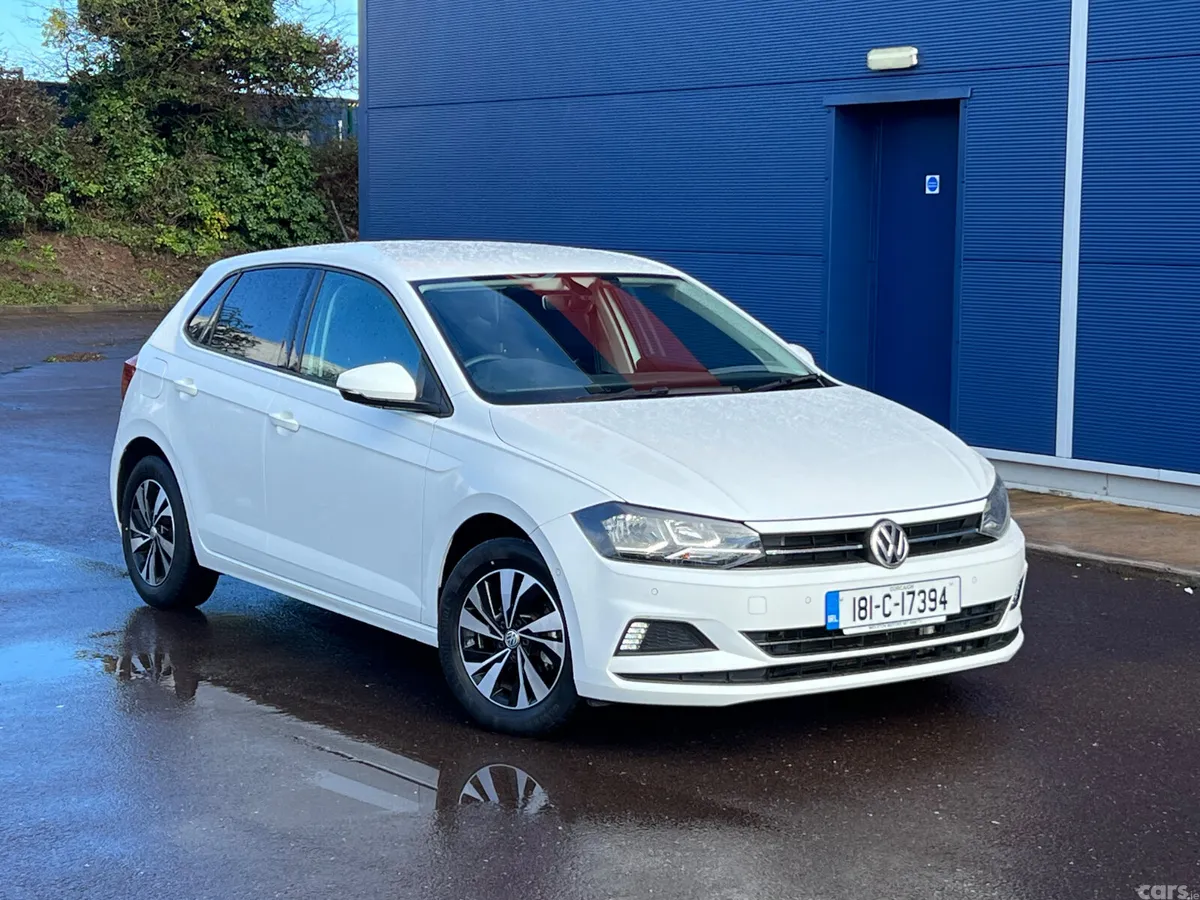 Volkswagen Polo Hatchback, Petrol, 2018, White