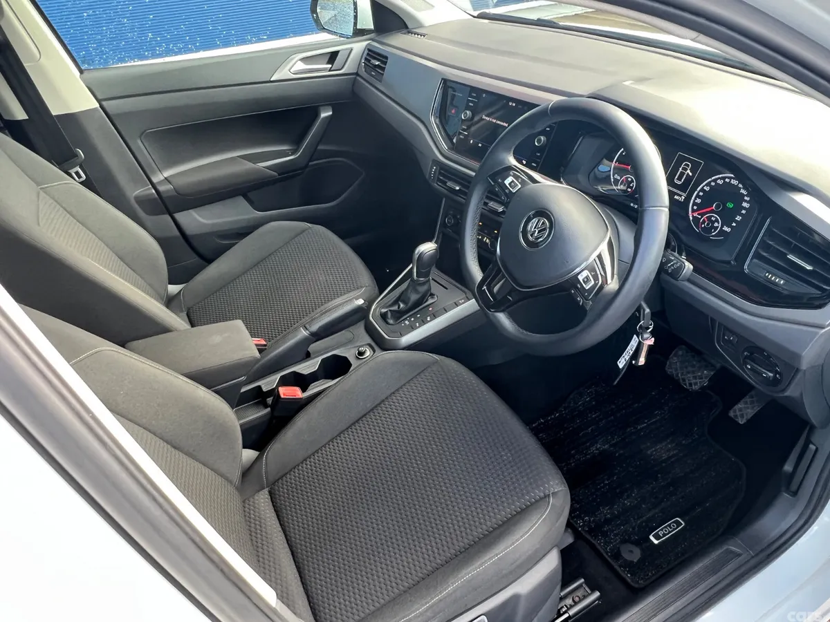 Volkswagen Polo Hatchback, Petrol, 2018, White