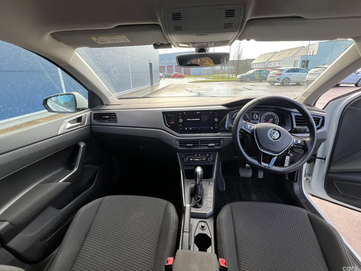 Volkswagen Polo Hatchback, Petrol, 2018, White
