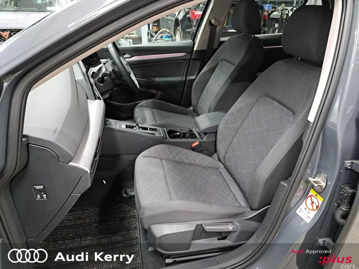 Volkswagen Golf Other, Petrol, 2023, 