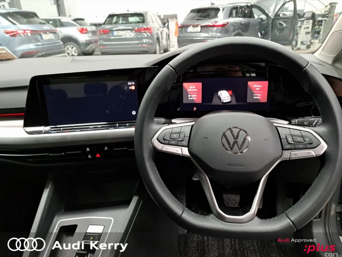 Volkswagen Golf Other, Petrol, 2023, 