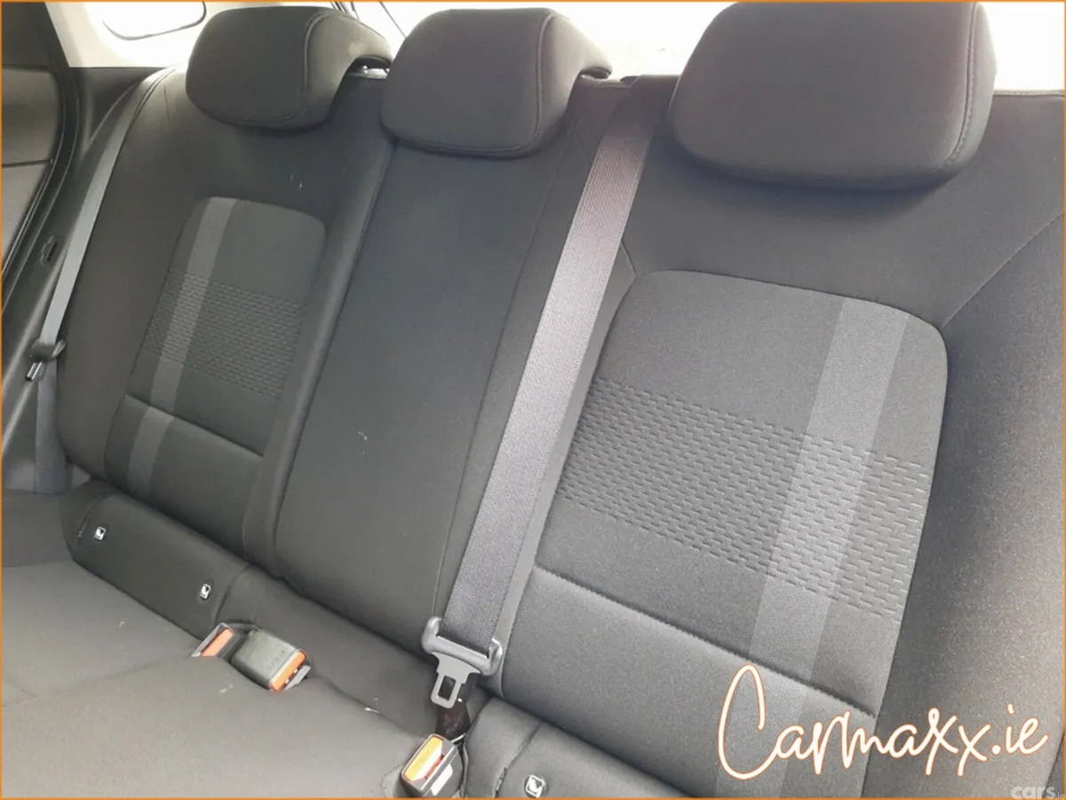 Hyundai i20 Hatchback, Petrol, 2024, Grey