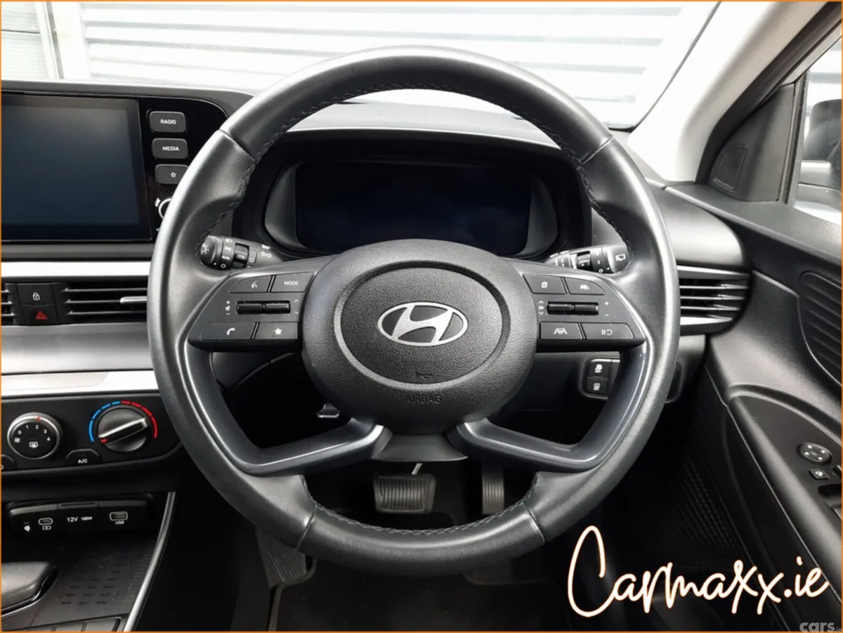 Hyundai i20 Hatchback, Petrol, 2024, Grey