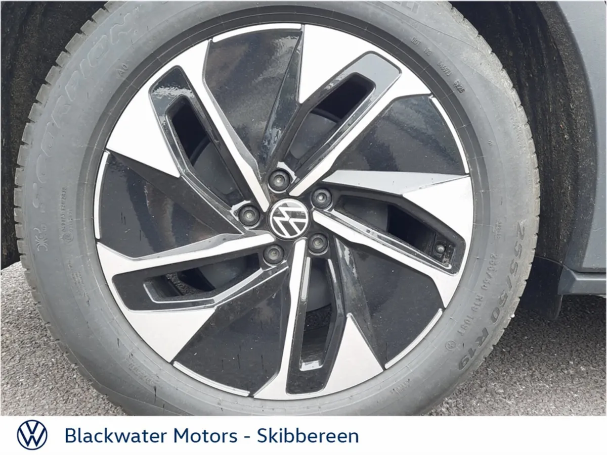 Volkswagen ID.4 SUV, Electric, 2026, Silver