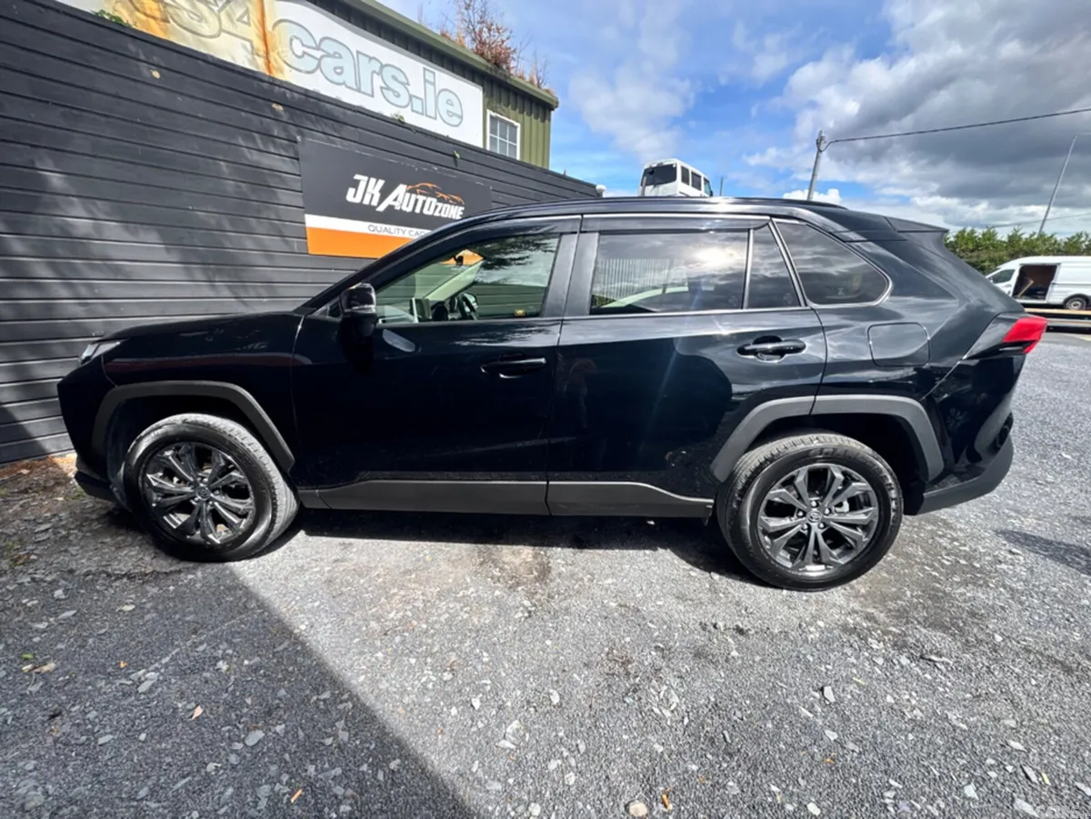 Toyota RAV4 MPV, Petrol Hybrid, 2023, Black