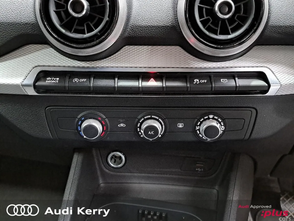 Audi Q2 SUV, Petrol, 2021, Blue