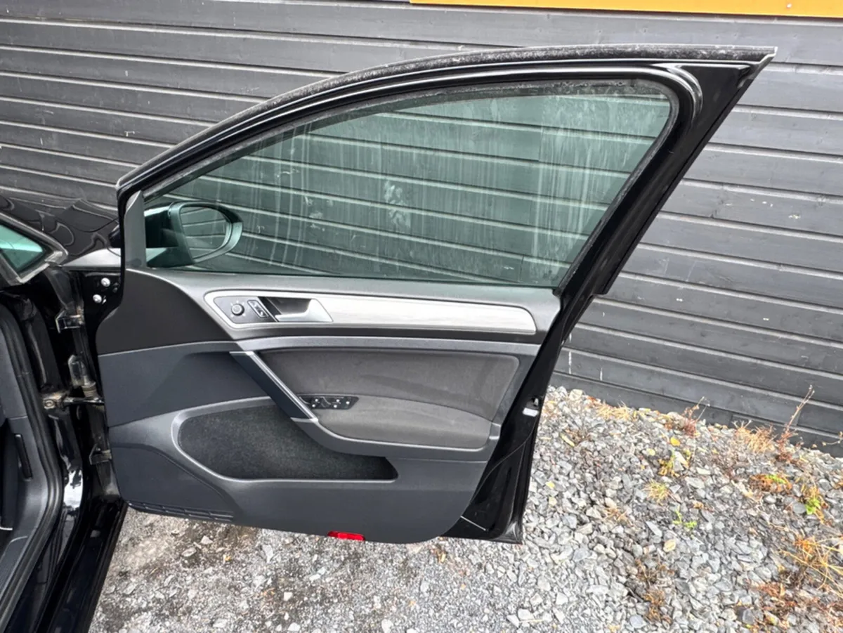 Volkswagen Golf Hatchback, Petrol, 2017, Black