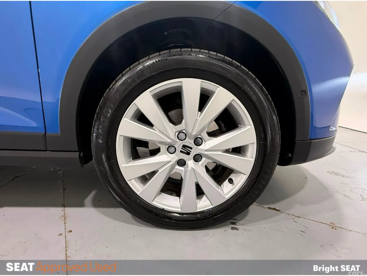 SEAT Arona Hatchback, Petrol, 2024, Blue