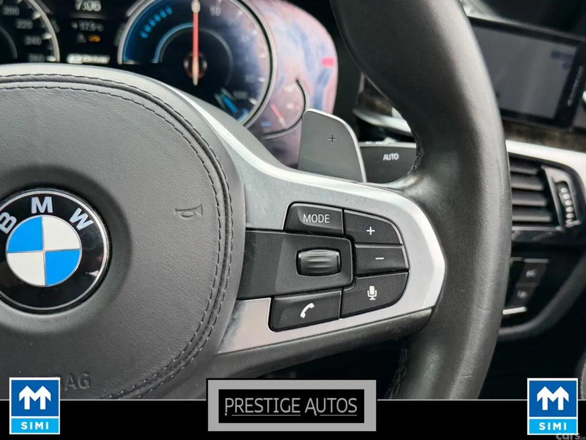 BMW 5-Series Saloon, Petrol Plug-in Hybrid, 2017, Black