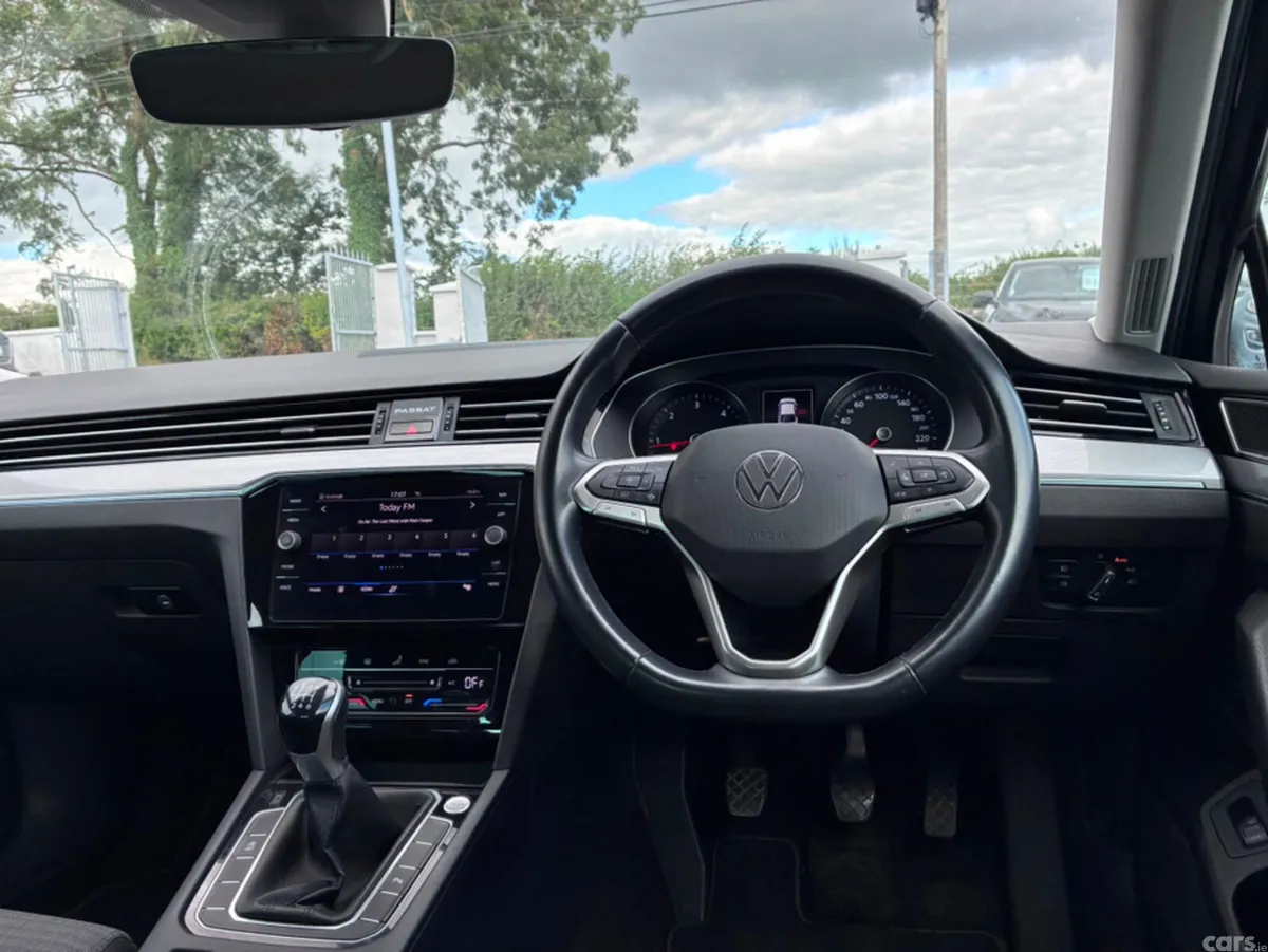 Volkswagen Passat Saloon, Diesel, 2022, Grey
