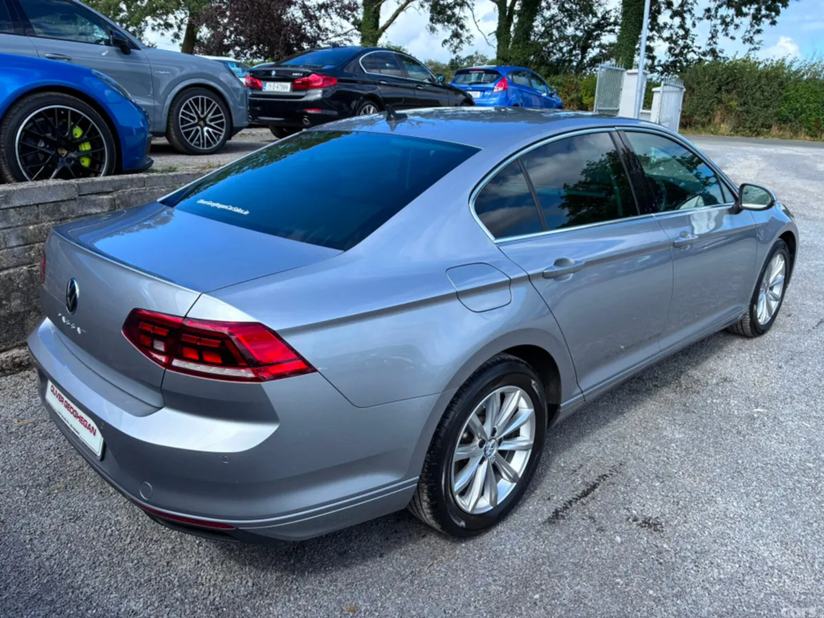 Volkswagen Passat Saloon, Diesel, 2022, Grey