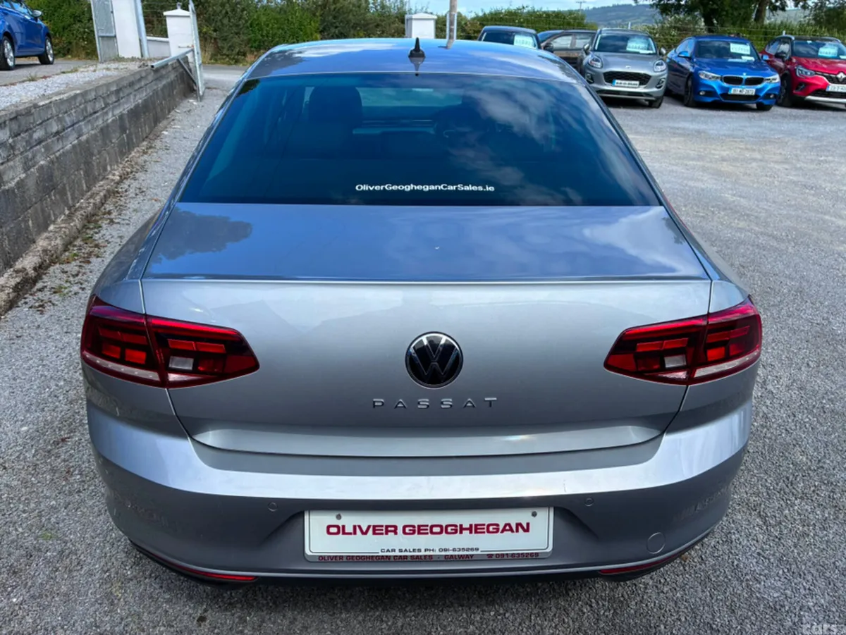 Volkswagen Passat Saloon, Diesel, 2022, Grey