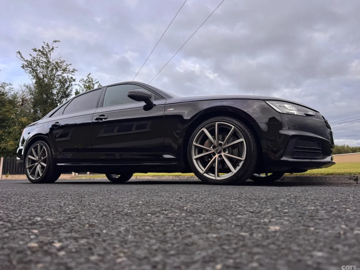 Audi A4 Saloon, Diesel, 2017, Black