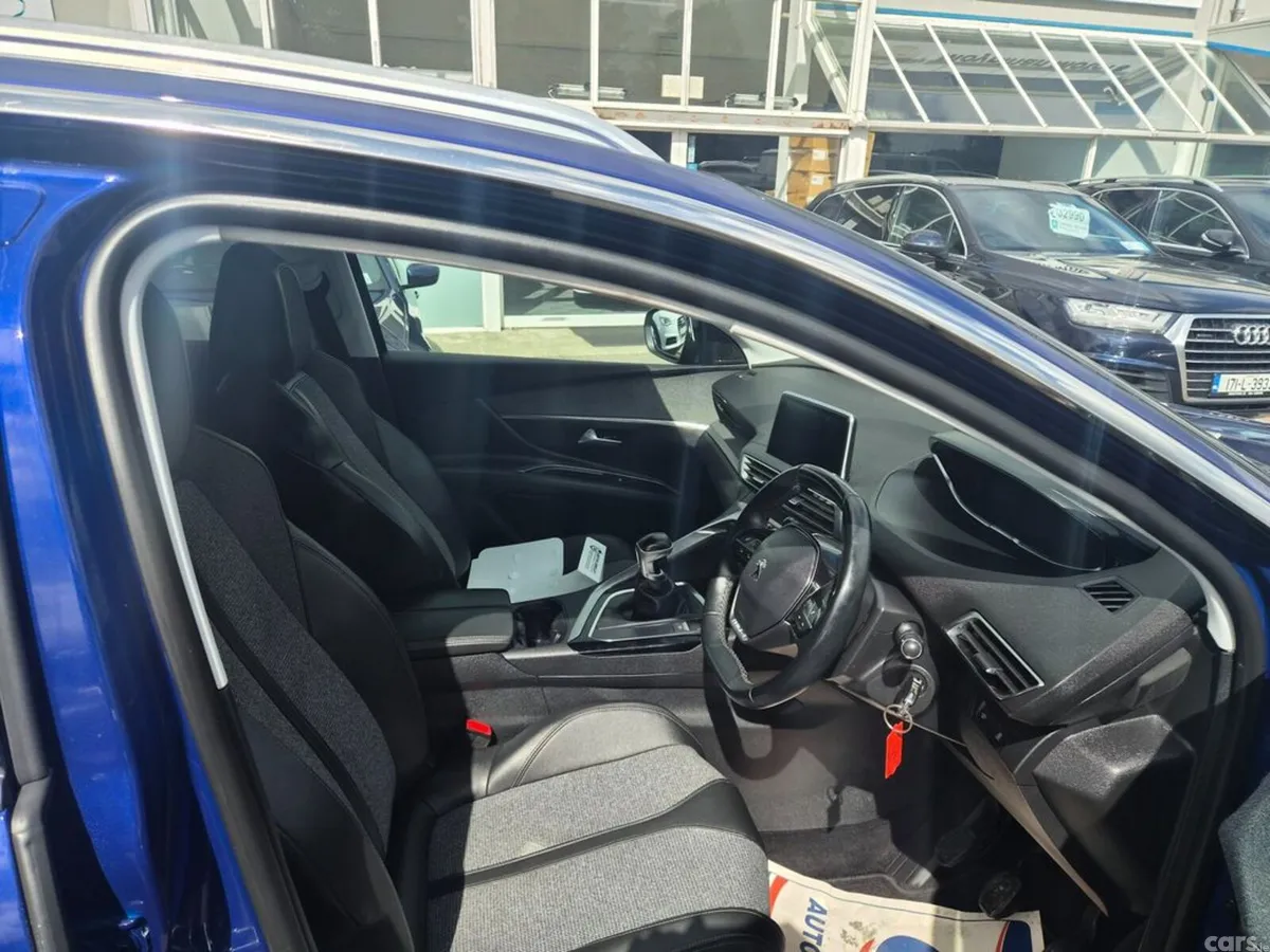 Peugeot 3008 Hatchback, Diesel, 2020, Blue