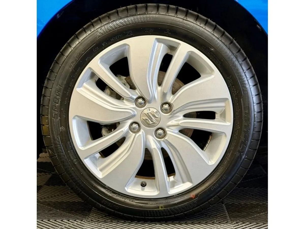 Suzuki Swift Hatchback, Petrol Hybrid, 2017, Blue