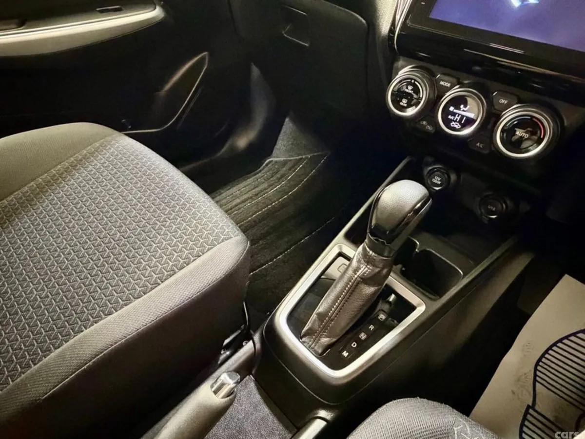 Suzuki Swift Hatchback, Petrol Hybrid, 2017, Blue