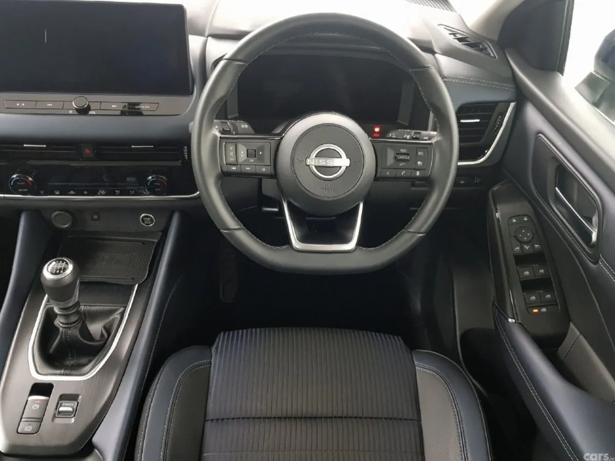 Nissan Qashqai MPV, Petrol, 2024, Blue